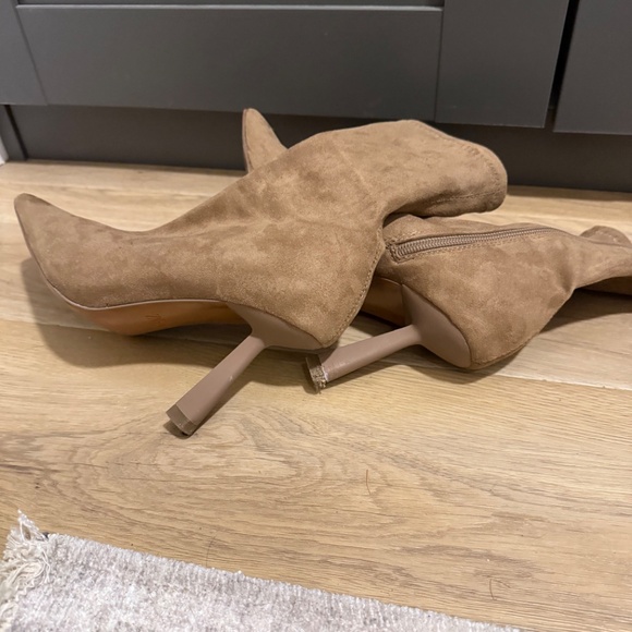 ZARA Suede Tan Heeled Ankle Boots - Picture 2 of 3